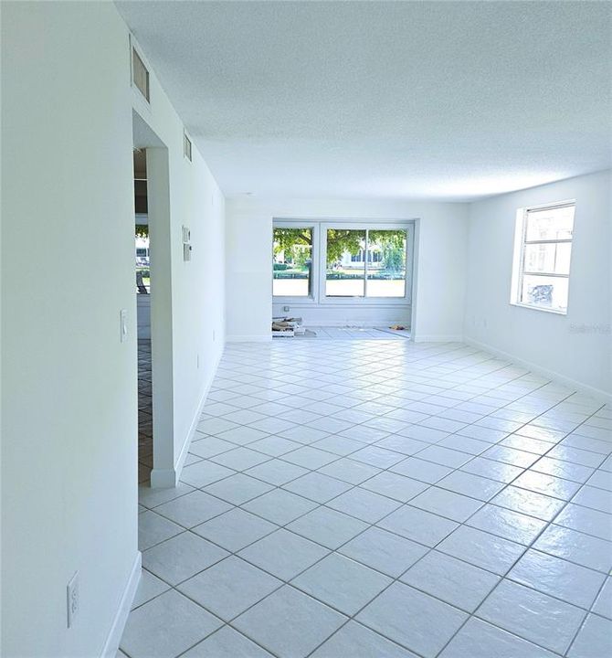 For Sale: $395,000 (2 beds, 2 baths, 1357 Square Feet)