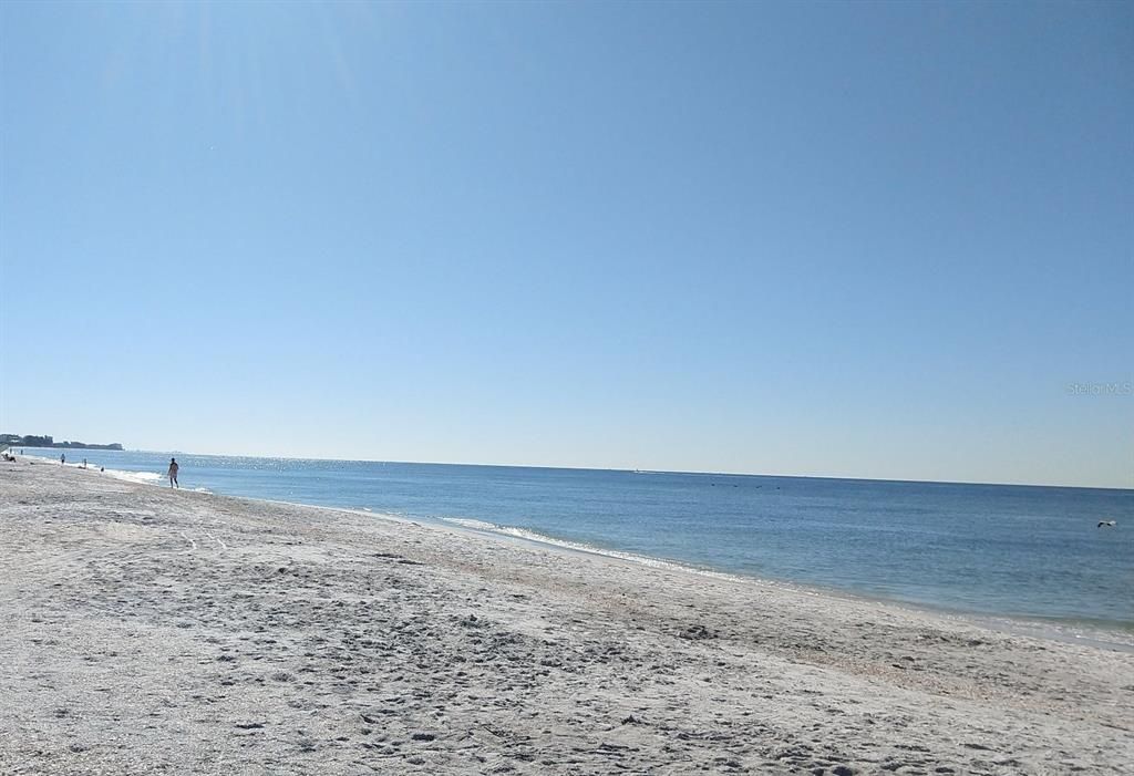 For Sale: $395,000 (2 beds, 2 baths, 1357 Square Feet)