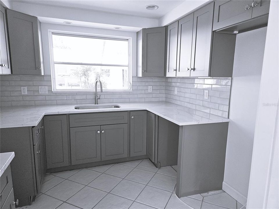 For Sale: $395,000 (2 beds, 2 baths, 1357 Square Feet)