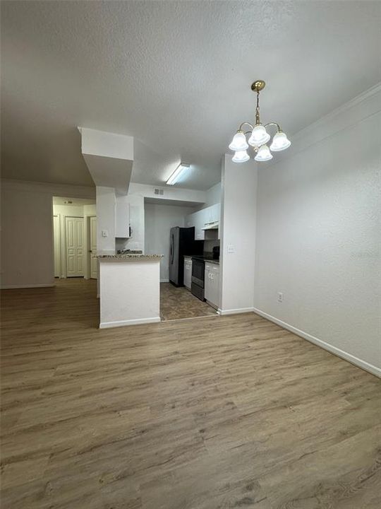 Active With Contract: $1,790 (3 beds, 2 baths, 1224 Square Feet)