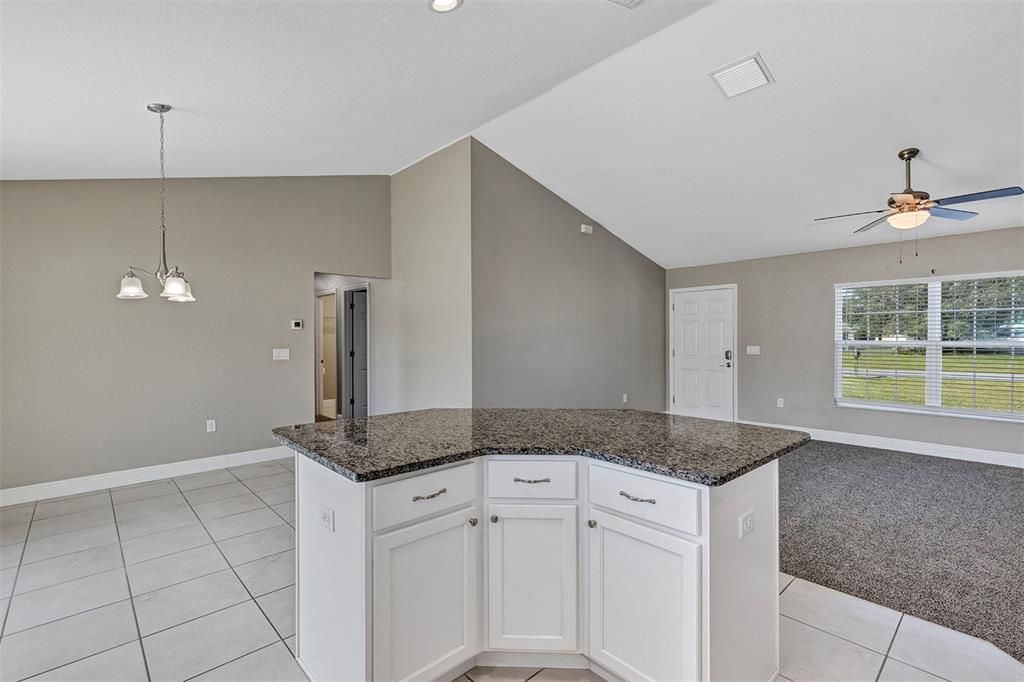 For Sale: $257,400 (4 beds, 2 baths, 1473 Square Feet)