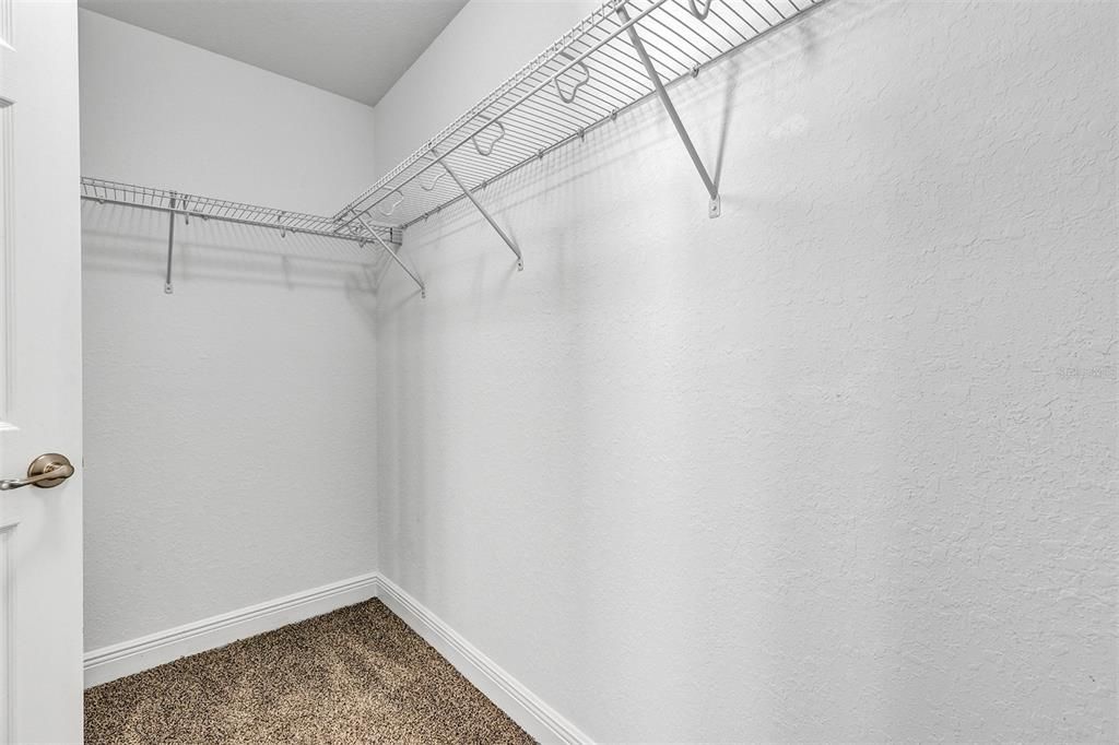 For Sale: $257,400 (4 beds, 2 baths, 1473 Square Feet)