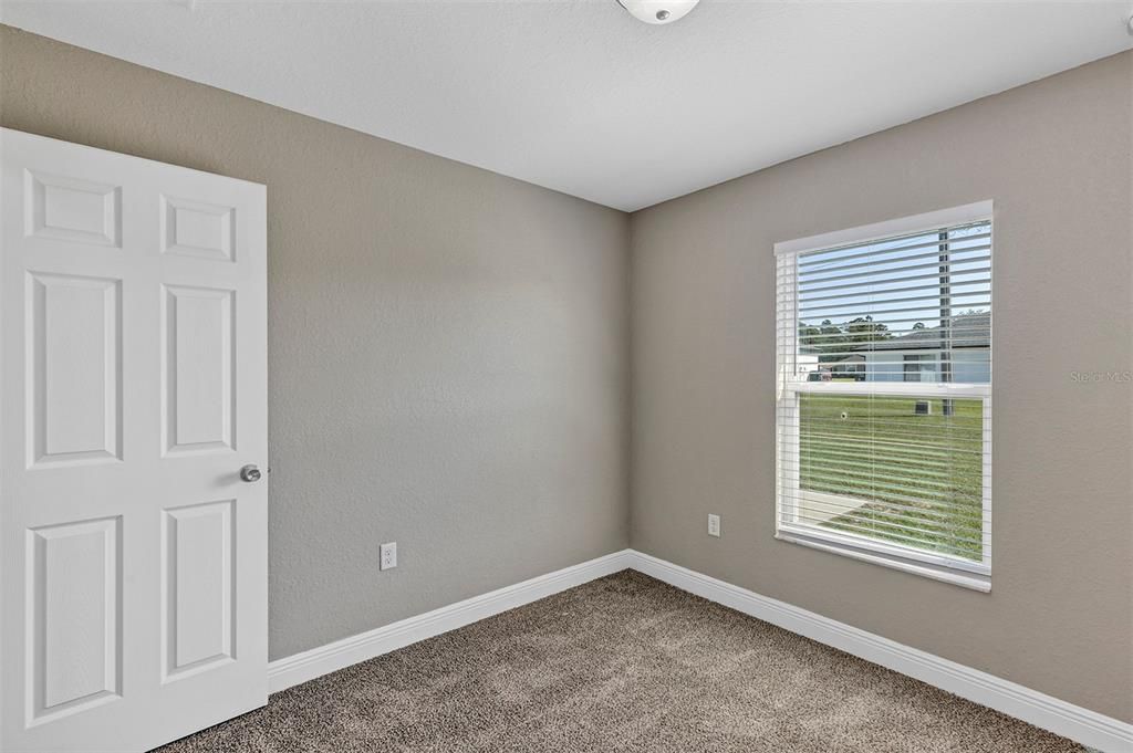 For Sale: $257,400 (4 beds, 2 baths, 1473 Square Feet)