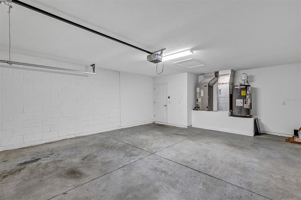 For Sale: $257,400 (4 beds, 2 baths, 1473 Square Feet)