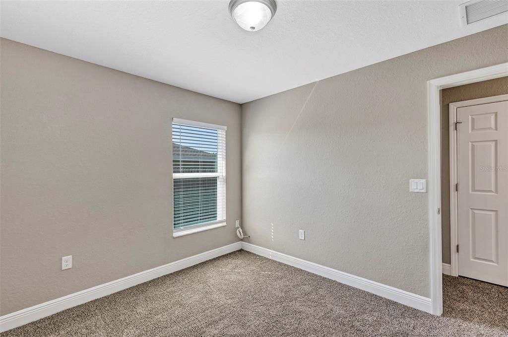 For Sale: $257,400 (4 beds, 2 baths, 1473 Square Feet)