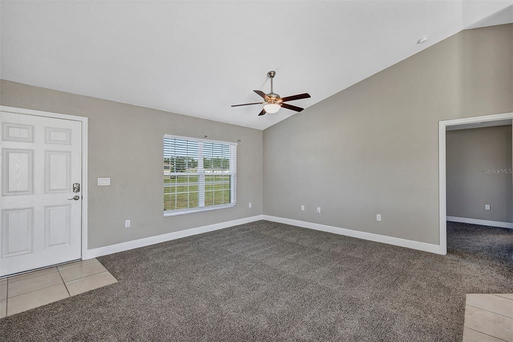 For Sale: $257,400 (4 beds, 2 baths, 1473 Square Feet)