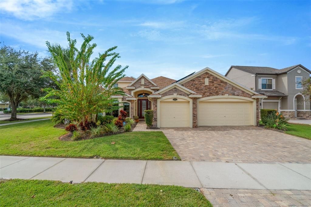 En Venta: $675,000 (4 camas, 2 baños, 3287 Pies cuadrados)