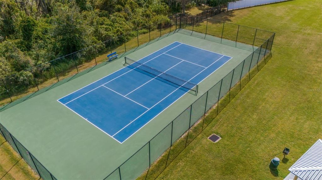 En Venta: $675,000 (4 camas, 2 baños, 3287 Pies cuadrados)