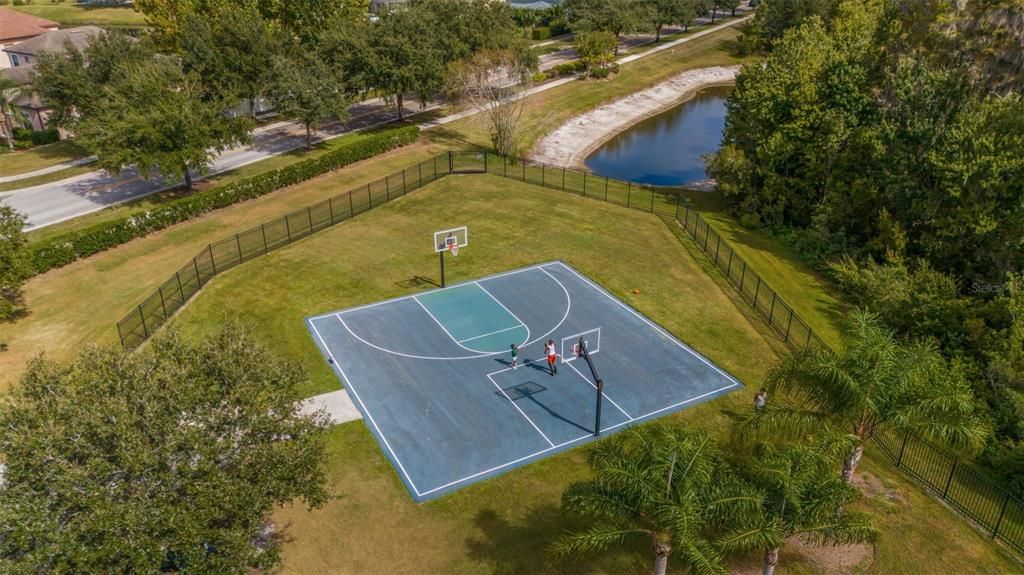 En Venta: $675,000 (4 camas, 2 baños, 3287 Pies cuadrados)