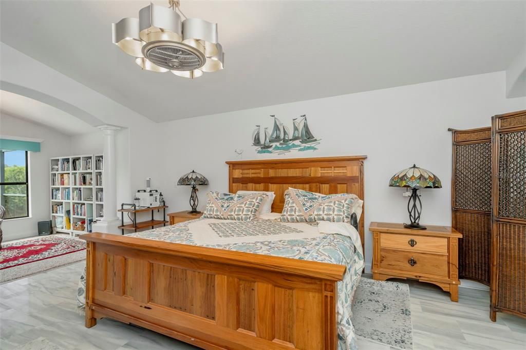 En Venta: $675,000 (4 camas, 2 baños, 3287 Pies cuadrados)