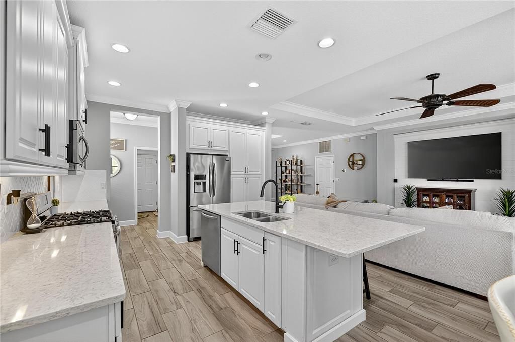 For Sale: $464,000 (3 beds, 2 baths, 2010 Square Feet)