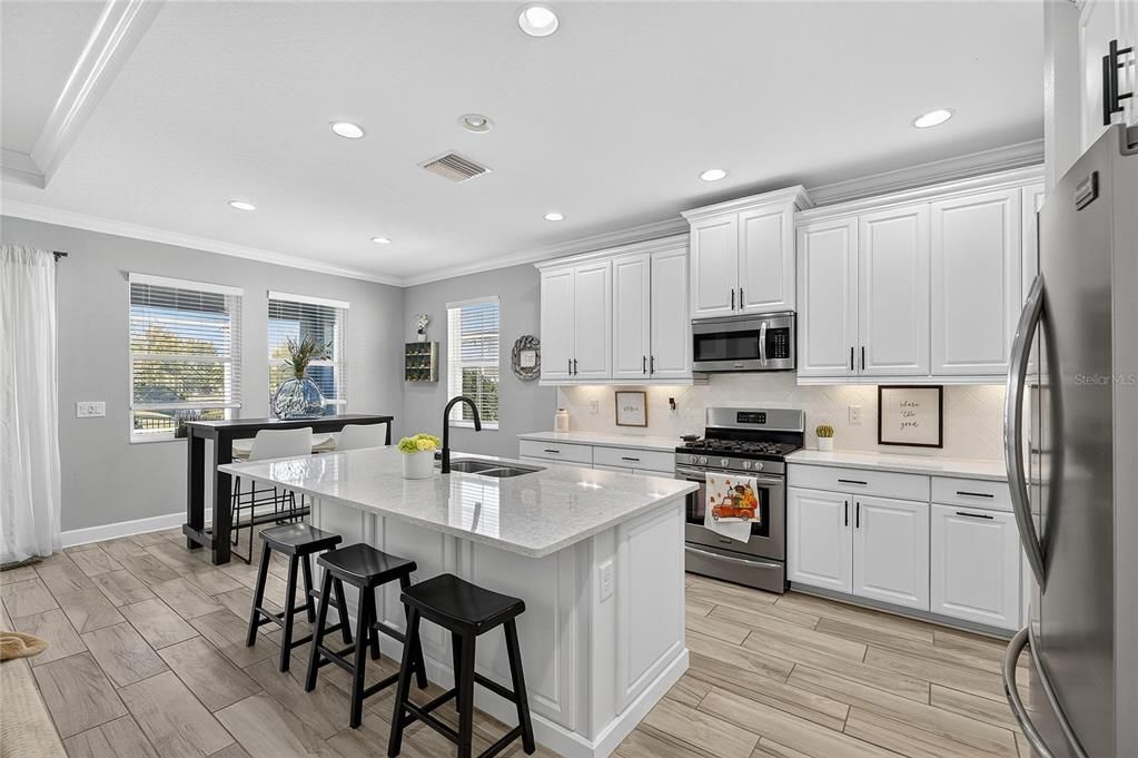 For Sale: $464,000 (3 beds, 2 baths, 2010 Square Feet)