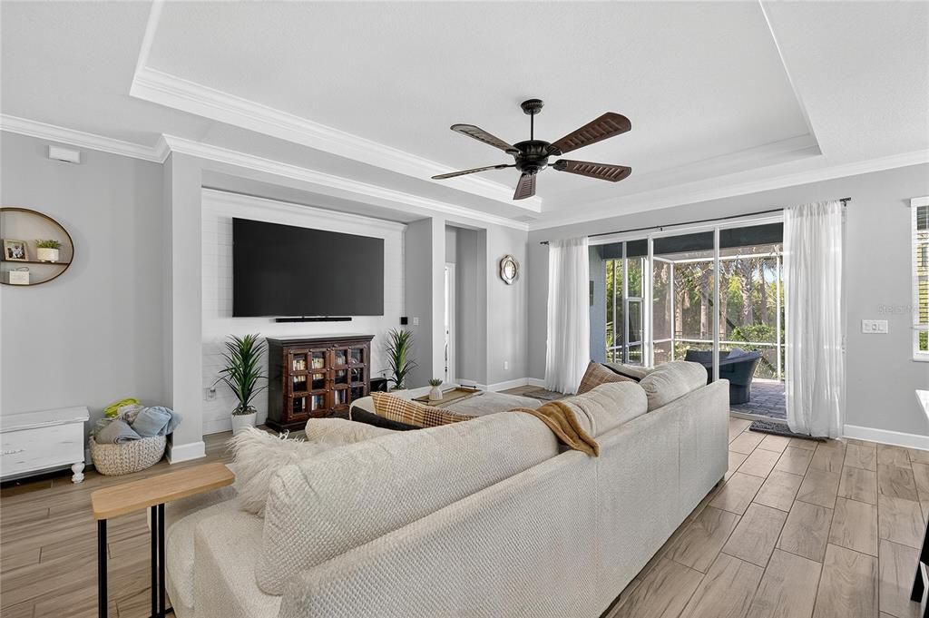 For Sale: $464,000 (3 beds, 2 baths, 2010 Square Feet)