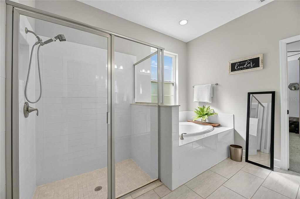 For Sale: $464,000 (3 beds, 2 baths, 2010 Square Feet)