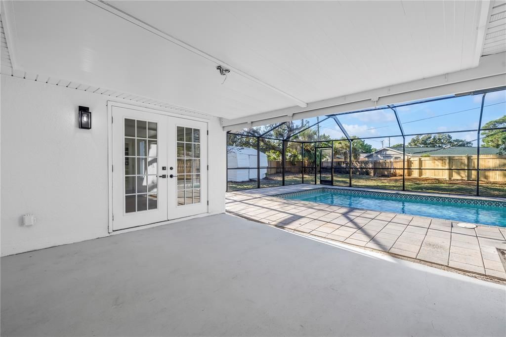 Activo con contrato: $599,900 (4 camas, 2 baños, 1870 Pies cuadrados)