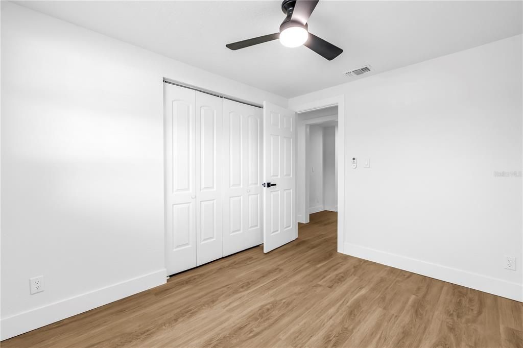 Activo con contrato: $599,900 (4 camas, 2 baños, 1870 Pies cuadrados)