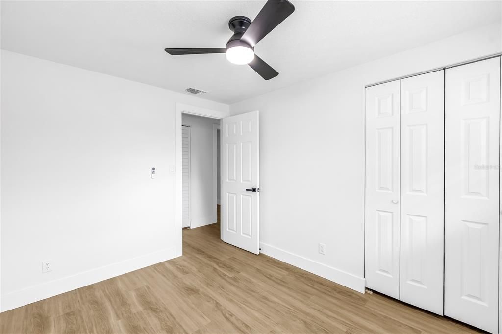 Activo con contrato: $599,900 (4 camas, 2 baños, 1870 Pies cuadrados)