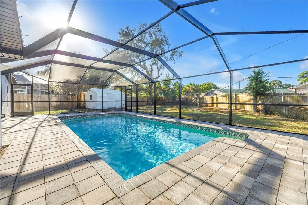 Activo con contrato: $599,900 (4 camas, 2 baños, 1870 Pies cuadrados)