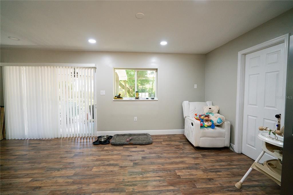 For Sale: $468,000 (3 beds, 2 baths, 2956 Square Feet)