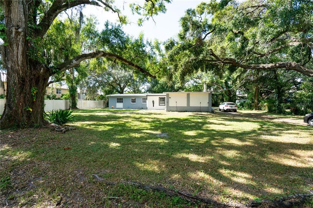 For Sale: $468,000 (3 beds, 2 baths, 2956 Square Feet)