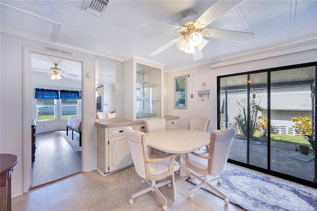 На продажу: $150,000 (2 спален, 2 ванн, 1344 Квадратных фут)