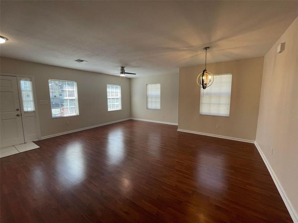 For Rent: $3,100 (3 beds, 2 baths, 1566 Square Feet)