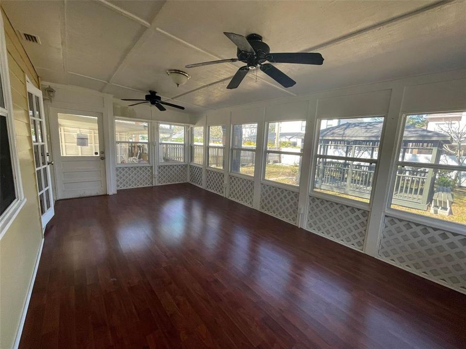 For Rent: $3,100 (3 beds, 2 baths, 1566 Square Feet)