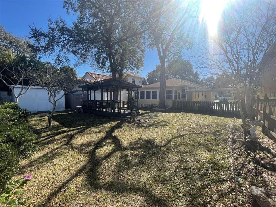 For Rent: $3,100 (3 beds, 2 baths, 1566 Square Feet)