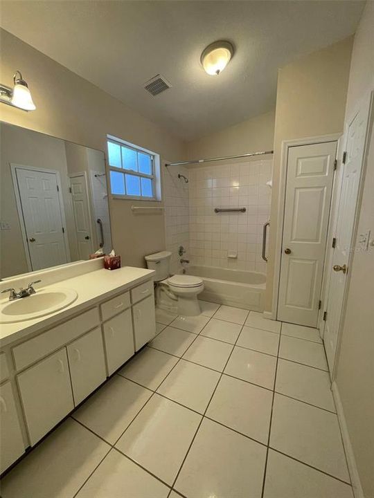 For Rent: $3,100 (3 beds, 2 baths, 1566 Square Feet)