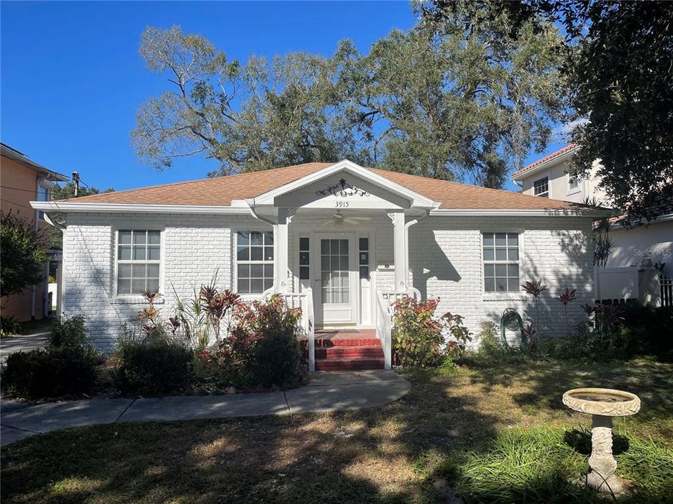 For Rent: $3,100 (3 beds, 2 baths, 1566 Square Feet)