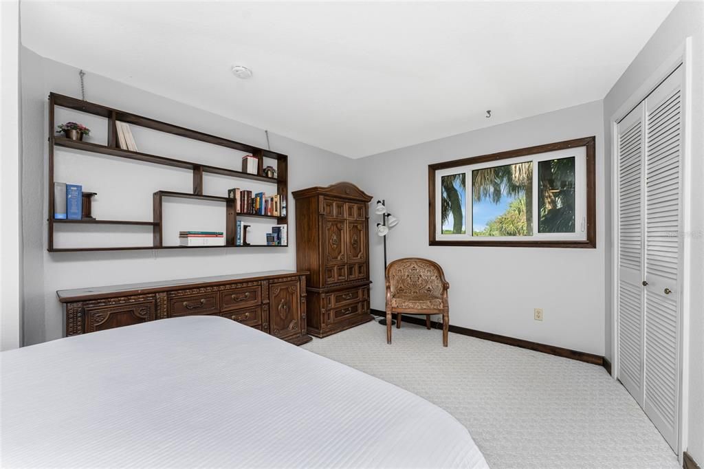 For Sale: $820,000 (3 beds, 2 baths, 2847 Square Feet)