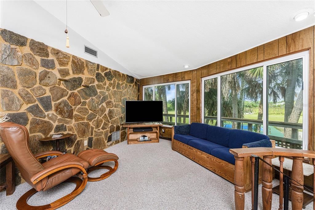 For Sale: $820,000 (3 beds, 2 baths, 2847 Square Feet)