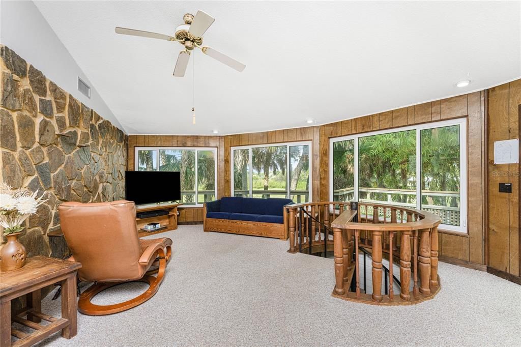 For Sale: $820,000 (3 beds, 2 baths, 2847 Square Feet)