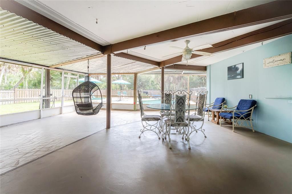 For Sale: $820,000 (3 beds, 2 baths, 2847 Square Feet)