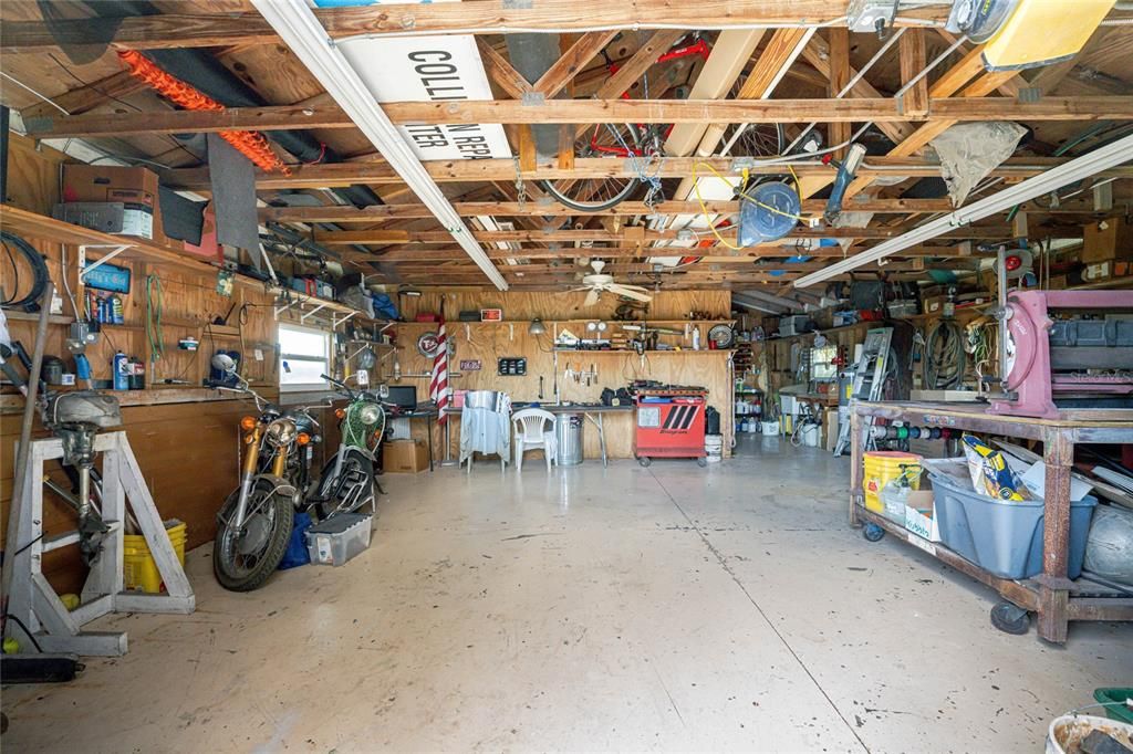 For Sale: $820,000 (3 beds, 2 baths, 2847 Square Feet)