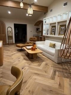 Active With Contract: $800,000 (2 beds, 2 baths, 1375 Square Feet)