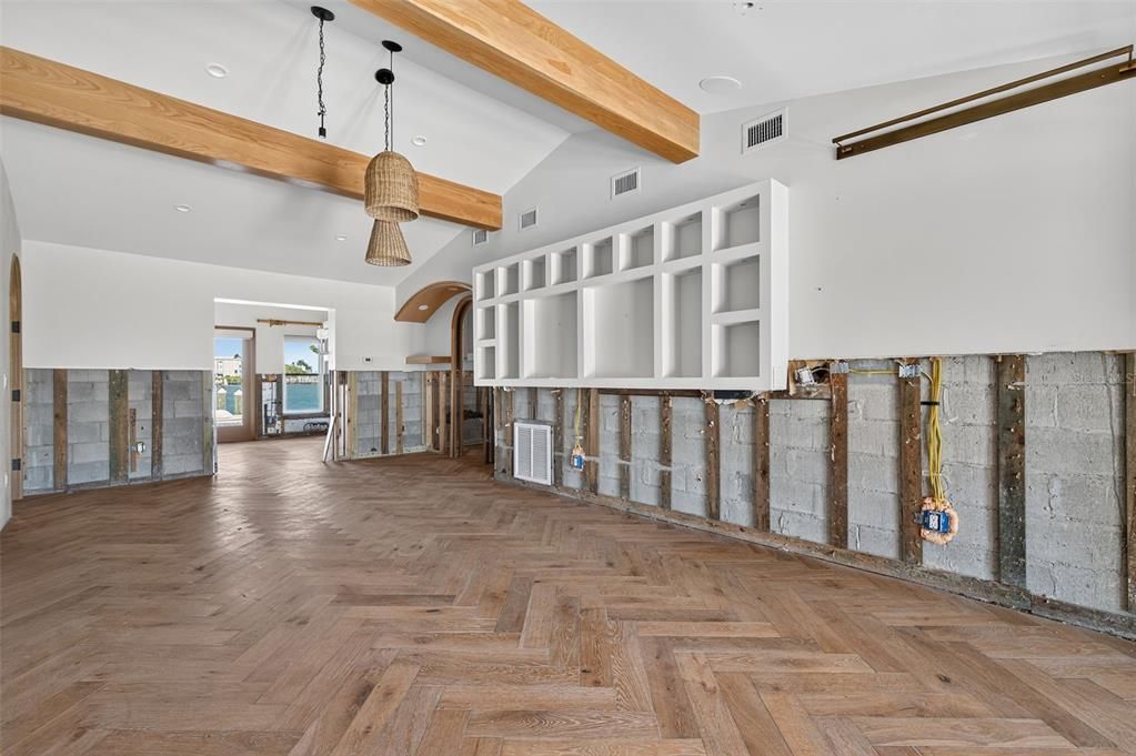 Active With Contract: $800,000 (2 beds, 2 baths, 1375 Square Feet)