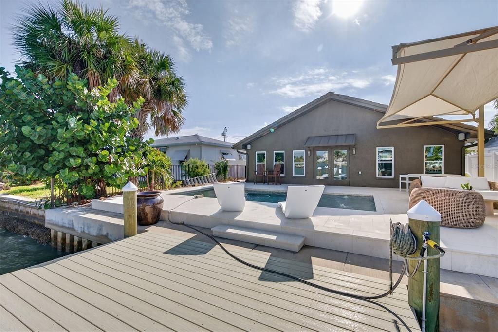 Active With Contract: $800,000 (2 beds, 2 baths, 1375 Square Feet)