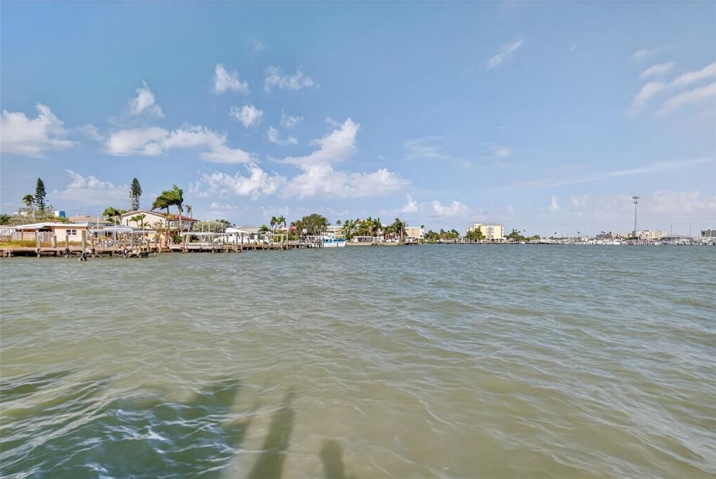 Active With Contract: $800,000 (2 beds, 2 baths, 1375 Square Feet)