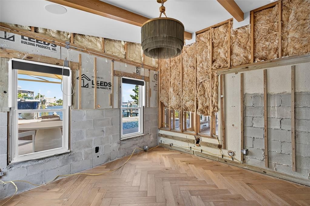 Active With Contract: $800,000 (2 beds, 2 baths, 1375 Square Feet)