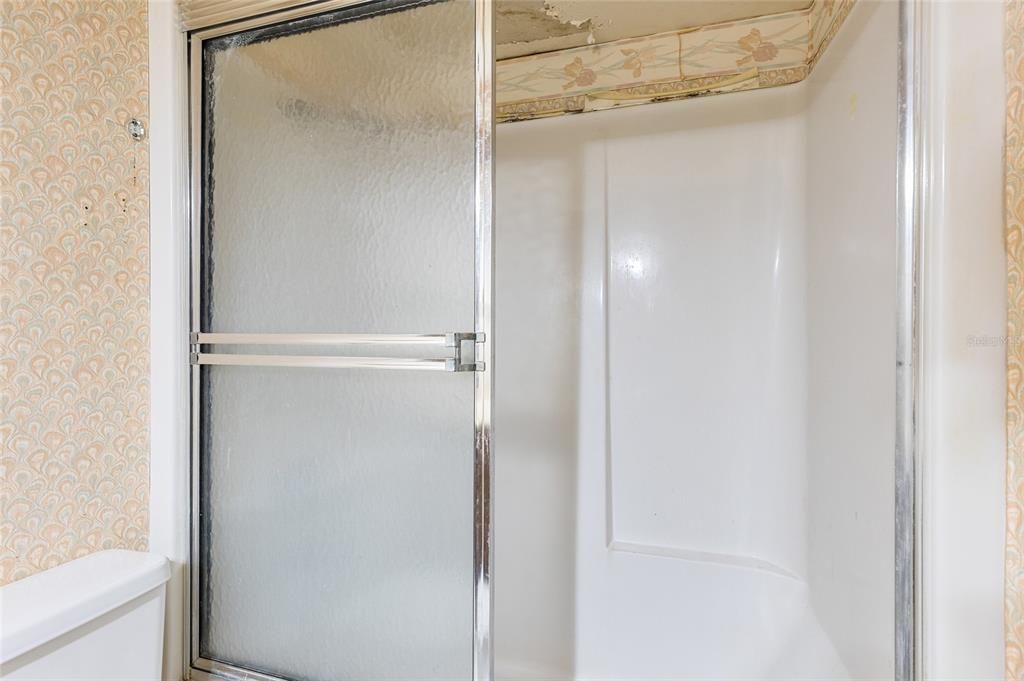 For Sale: $129,000 (2 beds, 2 baths, 1087 Square Feet)