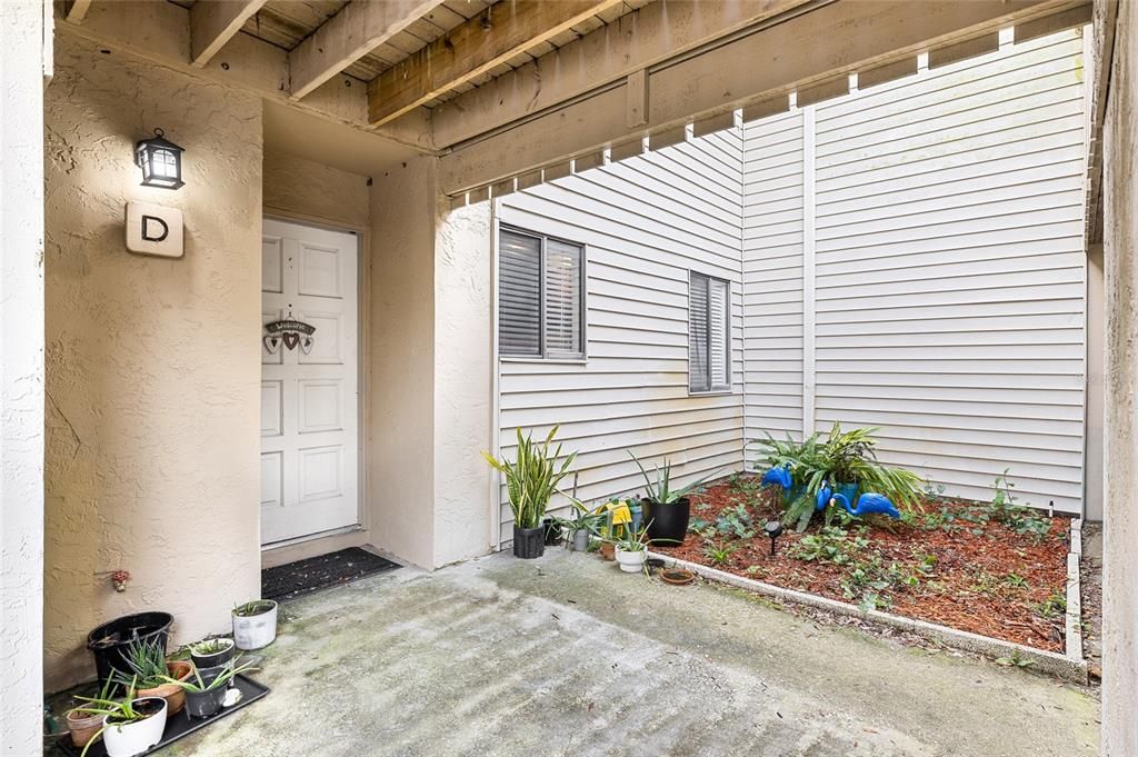 For Sale: $129,000 (2 beds, 2 baths, 1087 Square Feet)