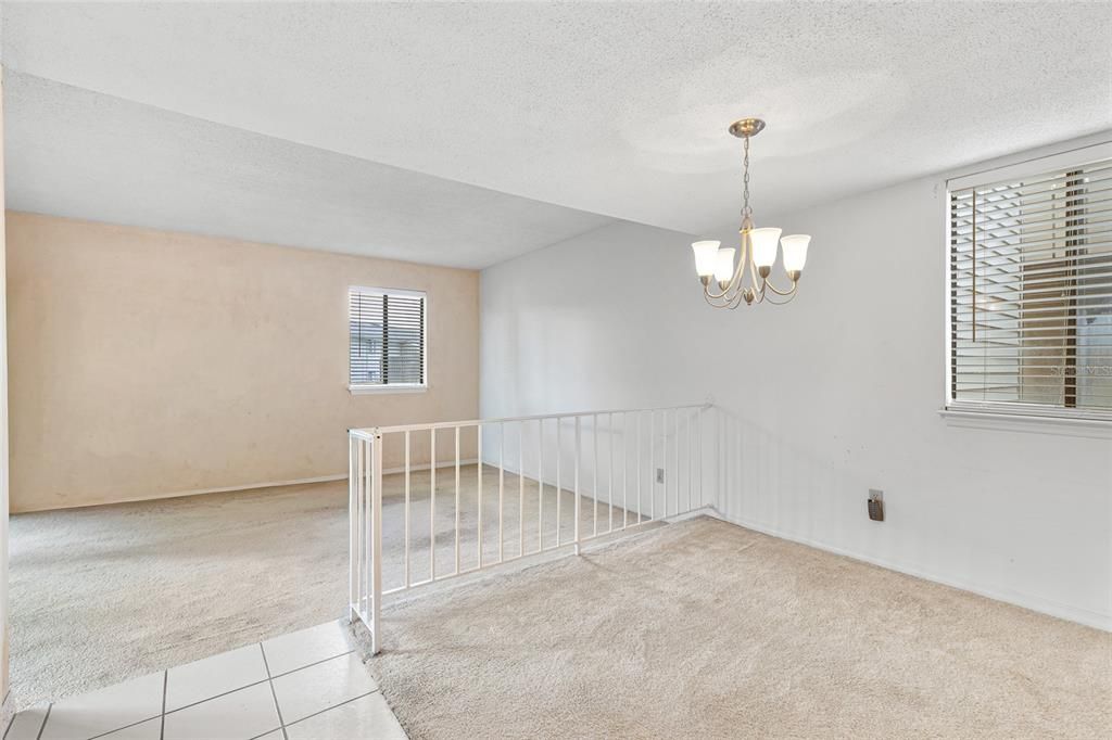 For Sale: $129,000 (2 beds, 2 baths, 1087 Square Feet)