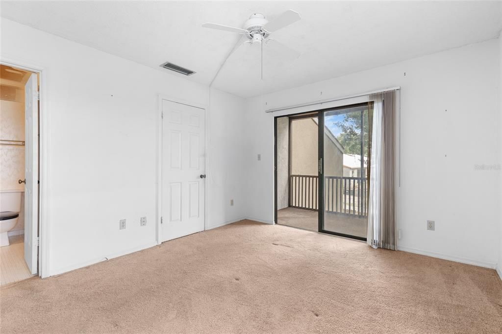 For Sale: $129,000 (2 beds, 2 baths, 1087 Square Feet)