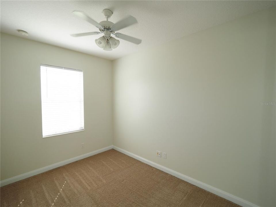 For Rent: $2,100 (3 beds, 2 baths, 1652 Square Feet)