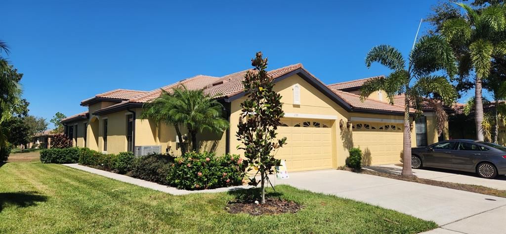 Recently Sold: $250,000 (2 beds, 2 baths, 1373 Square Feet)