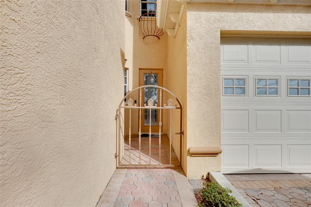 For Sale: $457,000 (3 beds, 2 baths, 2196 Square Feet)