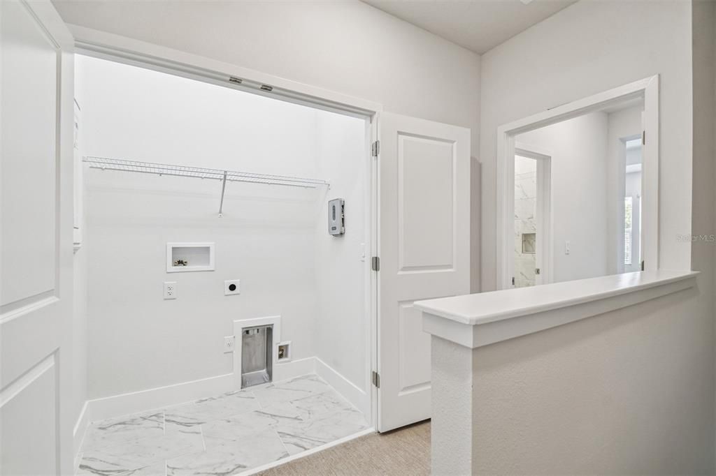 合同活跃: $499,990 (3 贝兹, 3 浴室, 1952 平方英尺)