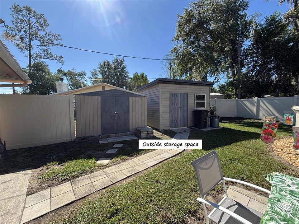 待售: $240,000 (3 贝兹, 2 浴室, 1024 平方英尺)