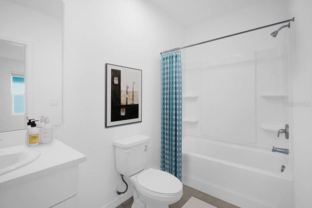 Под контрактом: $379,000 (5 спален, 3 ванн, 2517 Квадратных фут)